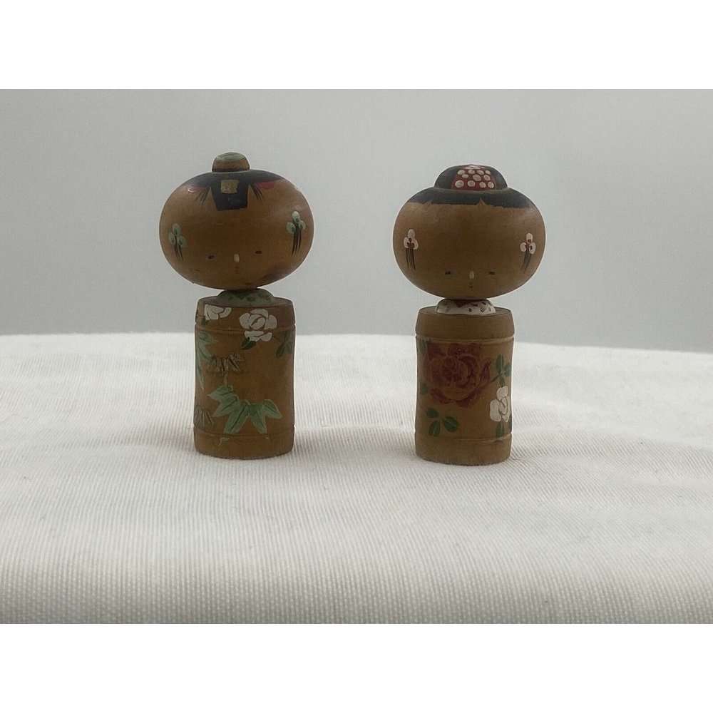 Japanese Vintage Kokeshi Wooden Dolls Boy and Girl Pair Hand Painted 2.5 Inches